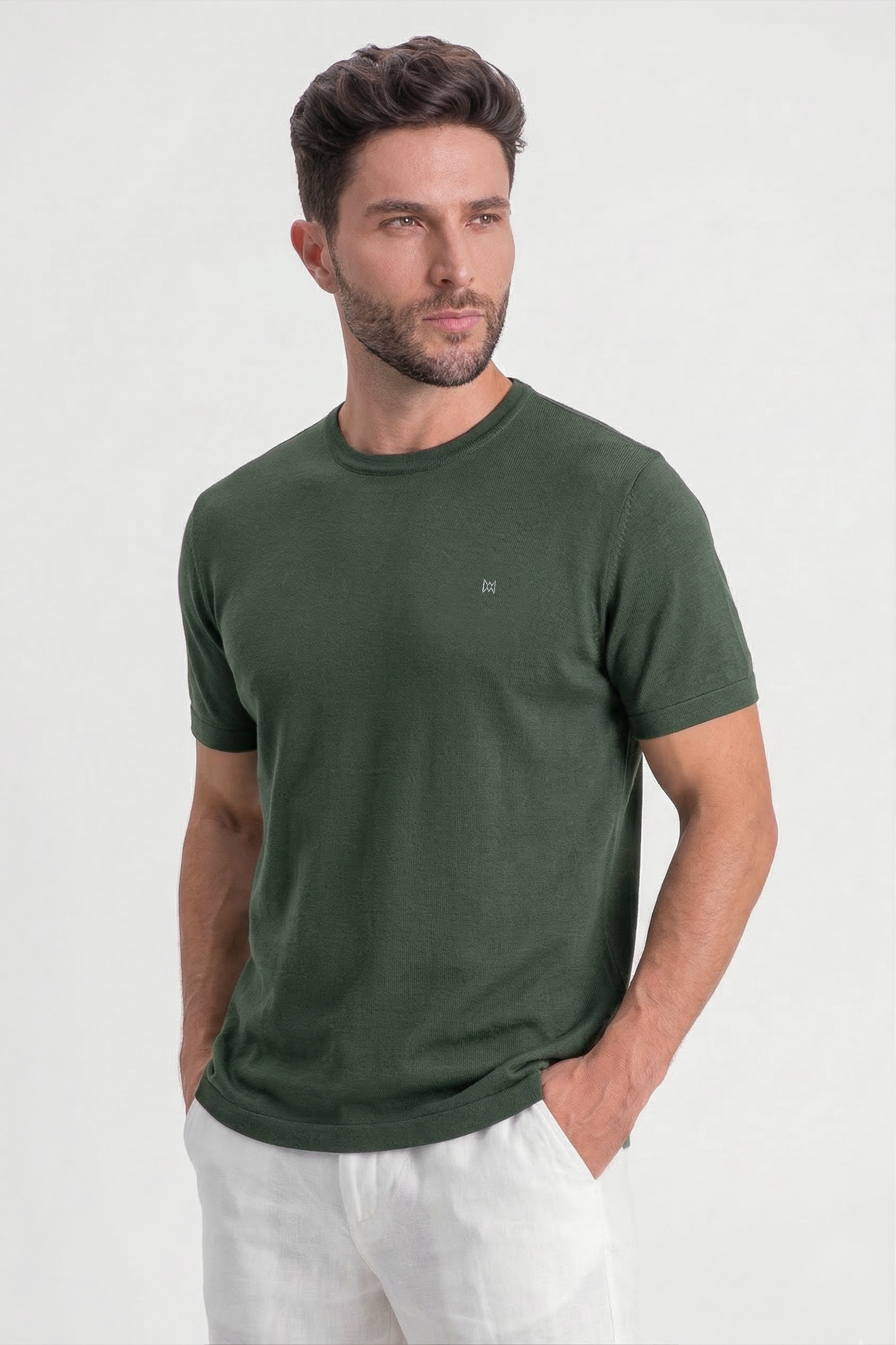 Camiseta Masculina Básica em Cotton Premium