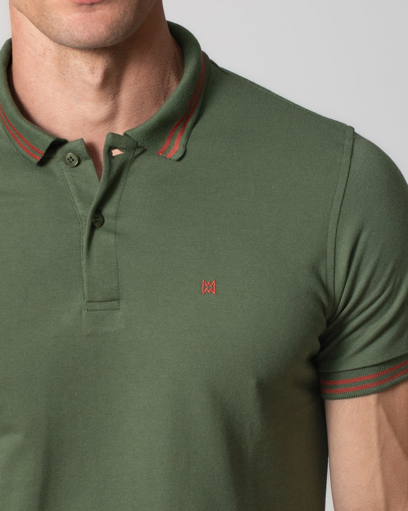 Camisa Polo Básica em Piquet Masculina